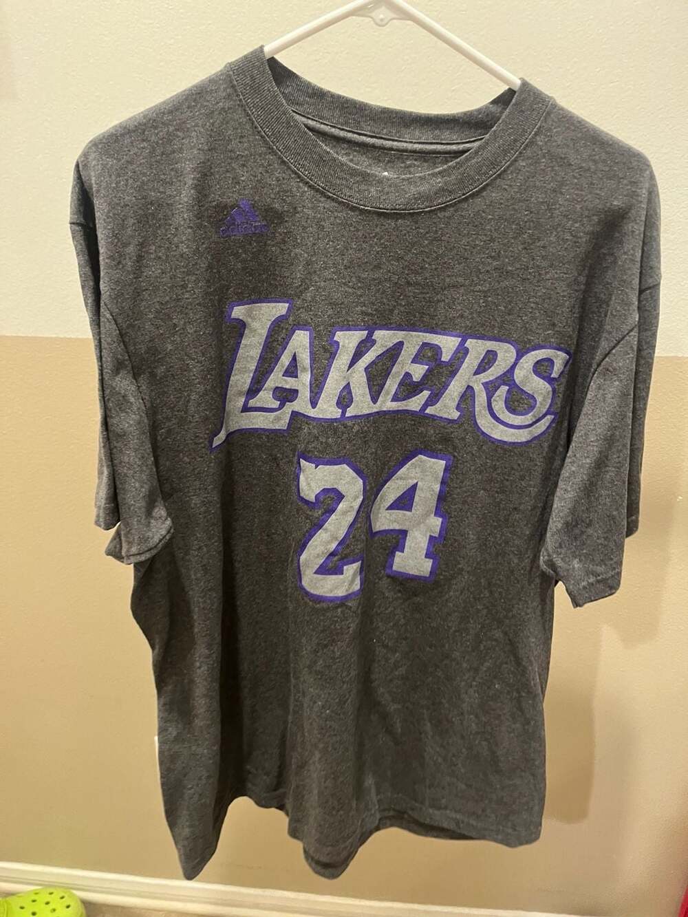 Adidas NBA Los Angeles Lakers Kobe Bryant #24 Graphic T-Shirt Grey Size Large Vi